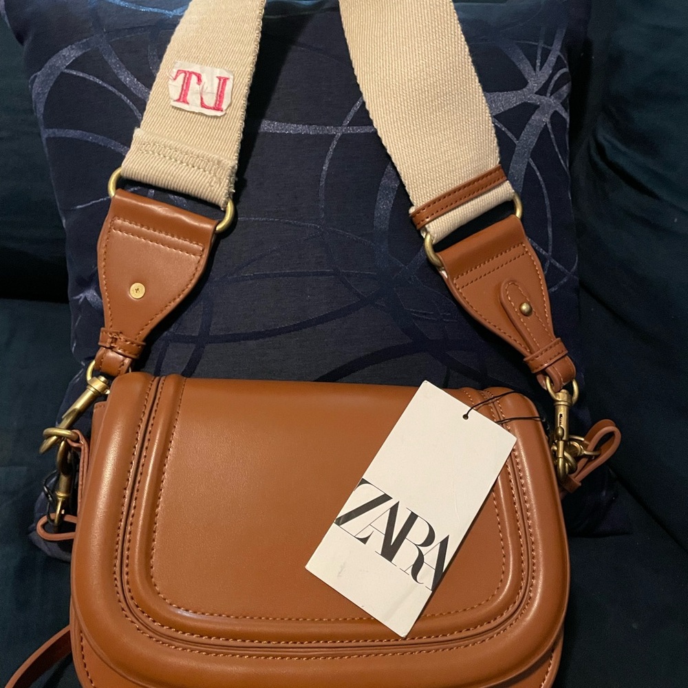 Cartera Zara nueva